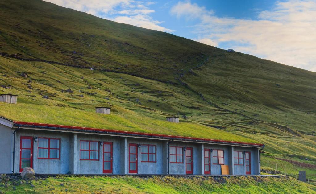 Gjaargardur Guesthouse Gjogv 전경