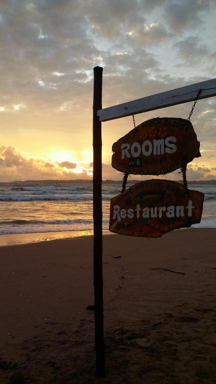 Relax Beach Resort photo