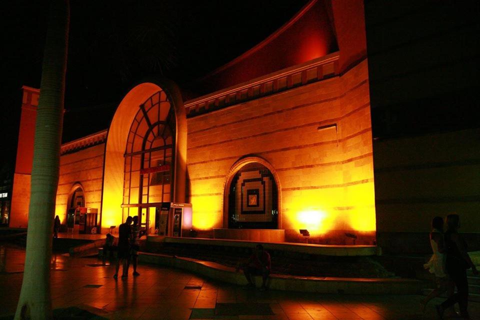 Esplanada Beach Apartment