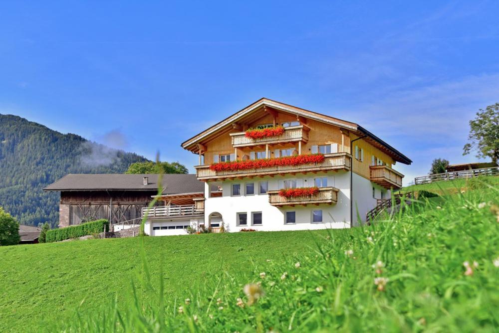 Jaiterhof — Hotel in Funes