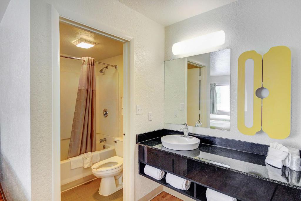 Studio 6 Midwest City, Ok - Oklahoma City photo