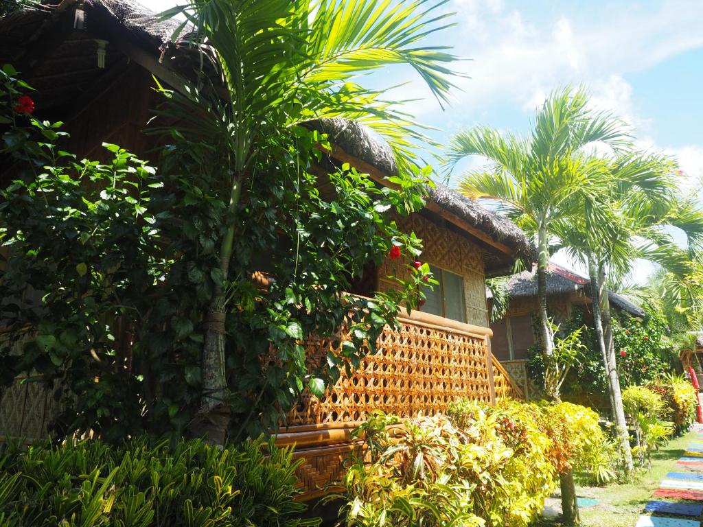 Island Tiki Paradise Resort photo