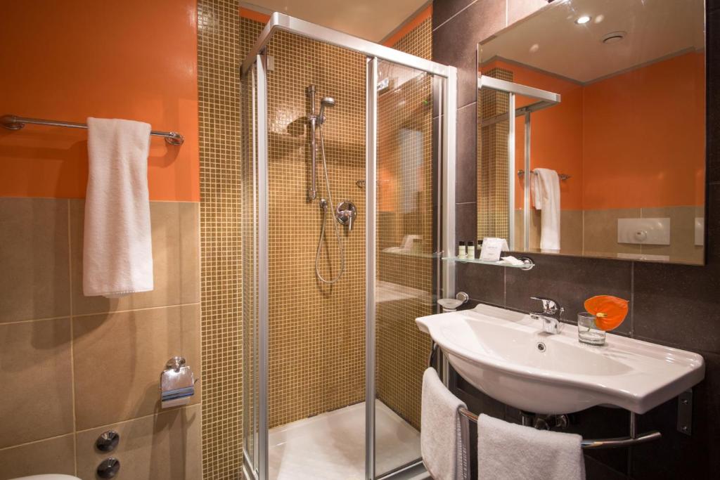 Hotel Mediterraneo Photo 2