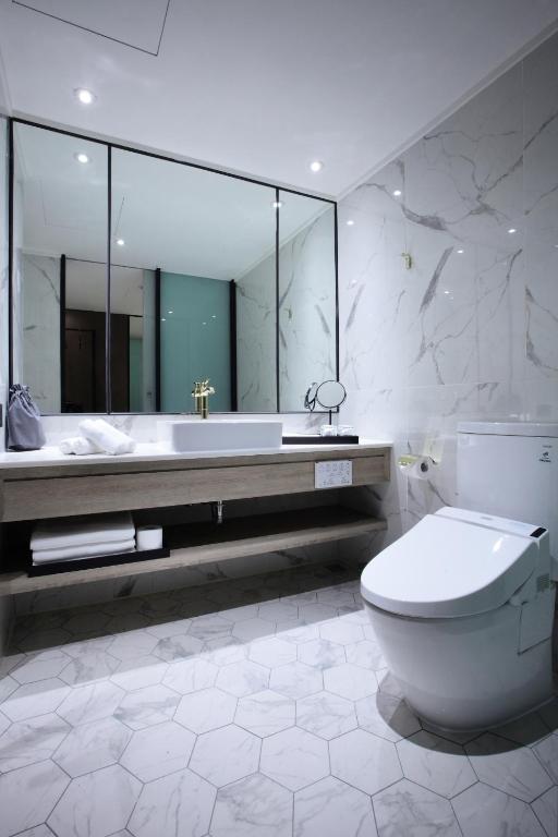 ห้องน้ำ