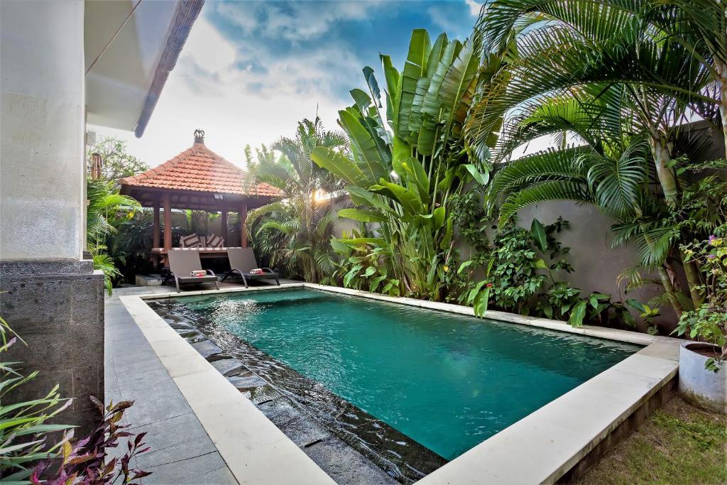 Rumah Indah Villa photo