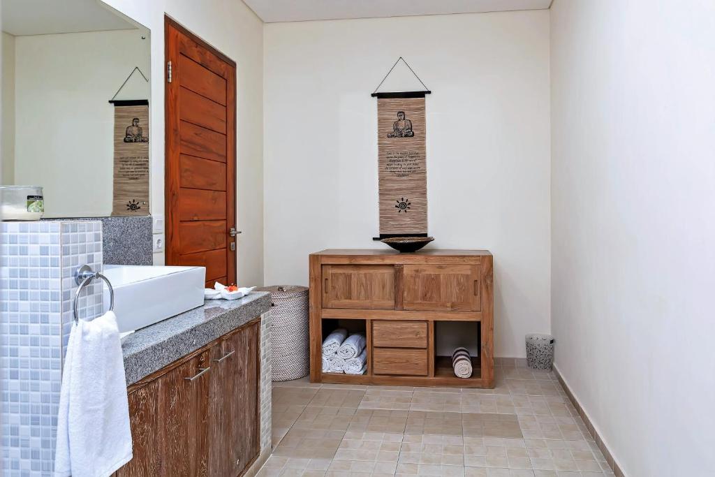 Rumah Indah Villa photo