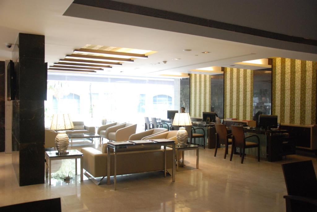 Ramee Grand Hotel photo