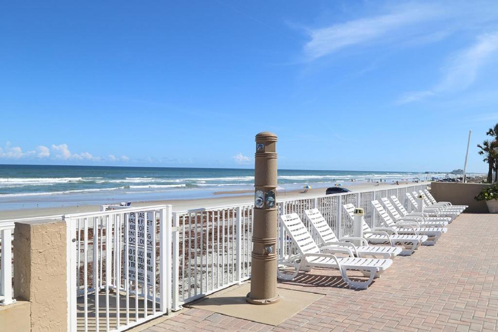 Daytona Beach Club Studios! photo