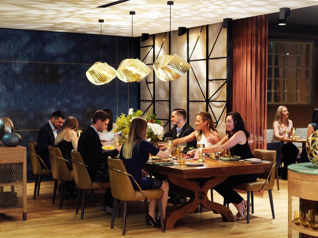 Hotel Dining
