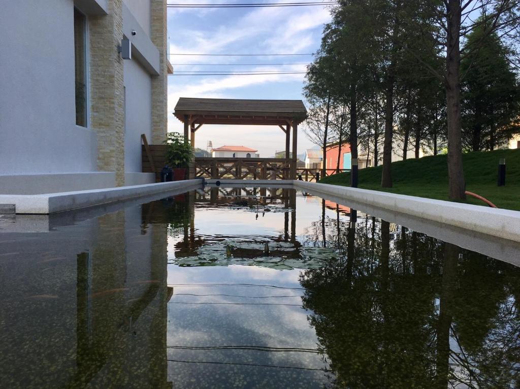 夏內爾落羽松民宿 (Xianel Vacation Chateau)