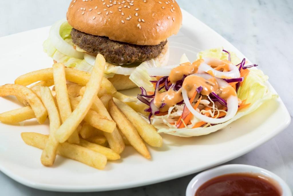 طعام و مشروبات