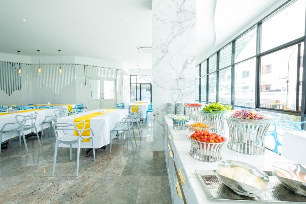 طعام و مشروبات