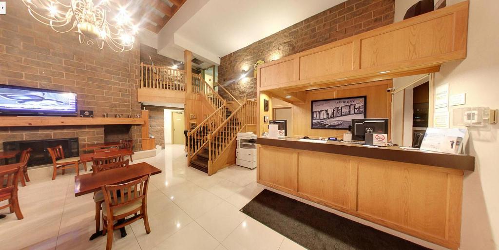 Super 8 By Wyndham Sudbury On photo