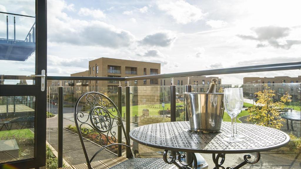 Tailored Stays - De Havilland House photo