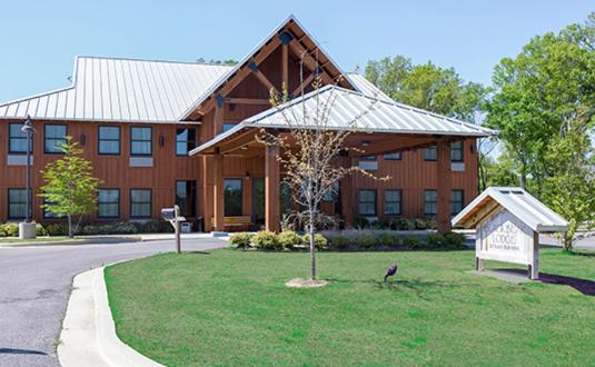 Champions Black Bear Lodge — Hotel in Delhi (LA)