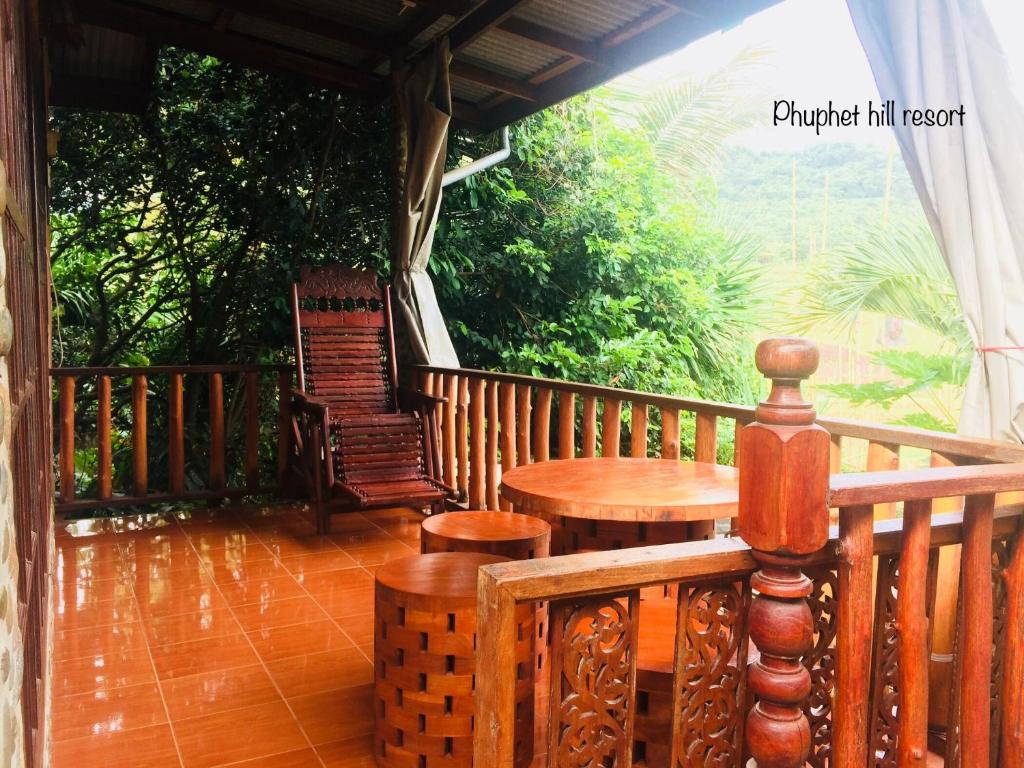 Phuphet Hill Resort