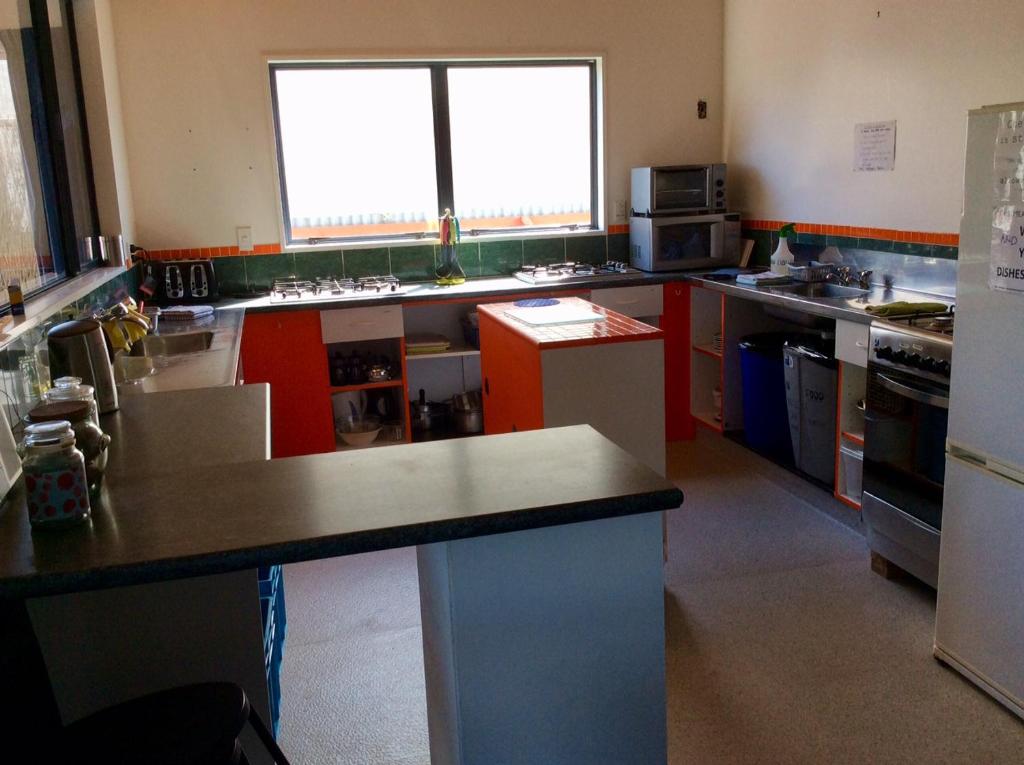 Sunrise Lodge Backpackers