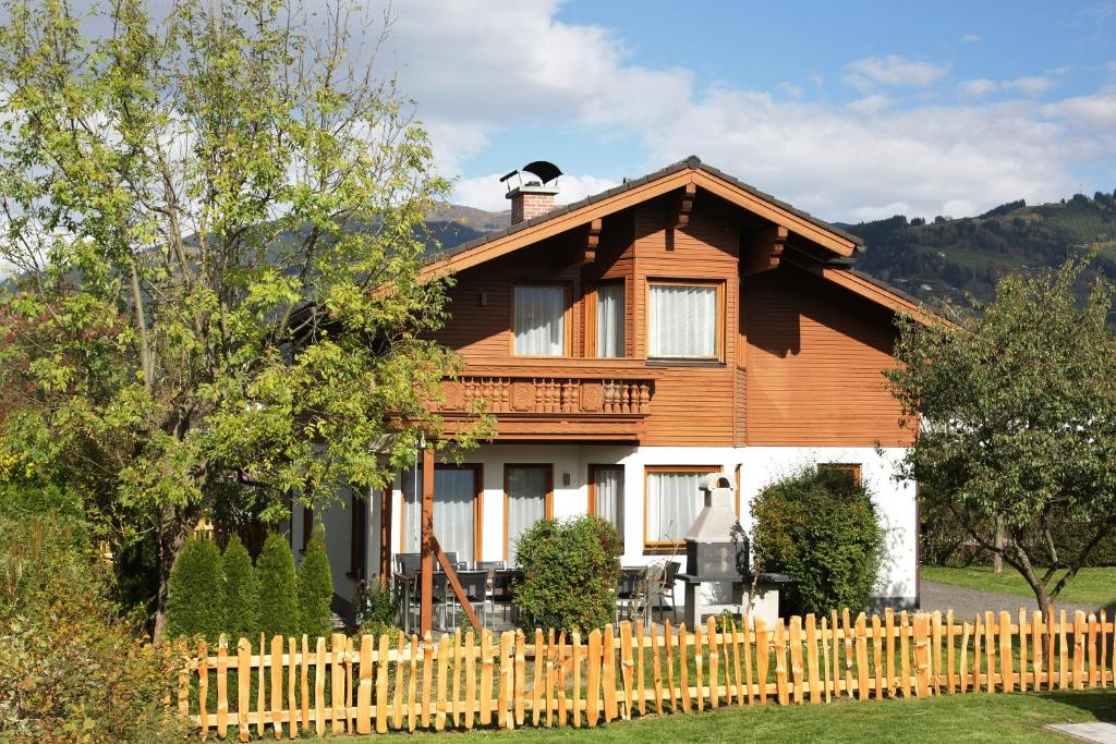Chalet Badia by we rent, Zell am See
