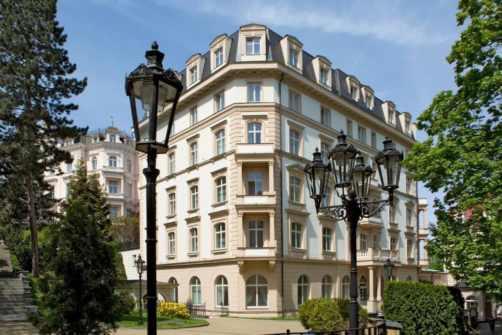Bristol Kralovska Vila — Hotel in Karlovy Vary