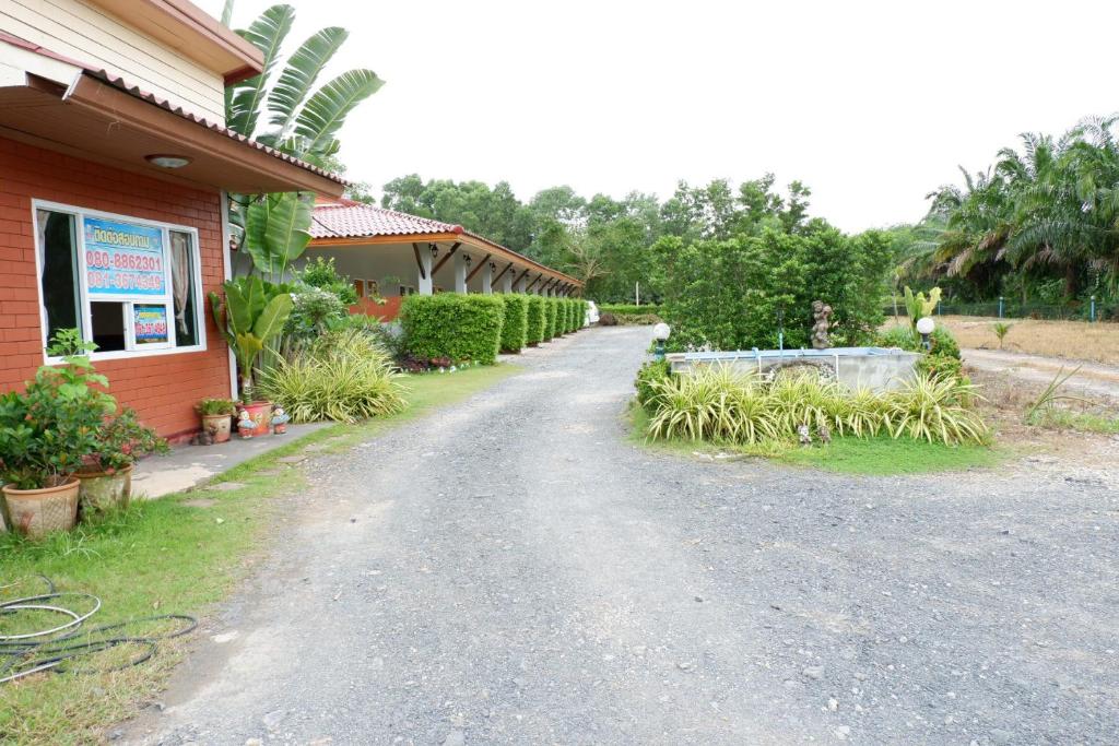 Entrance, Jarawee Resort in Chumphon