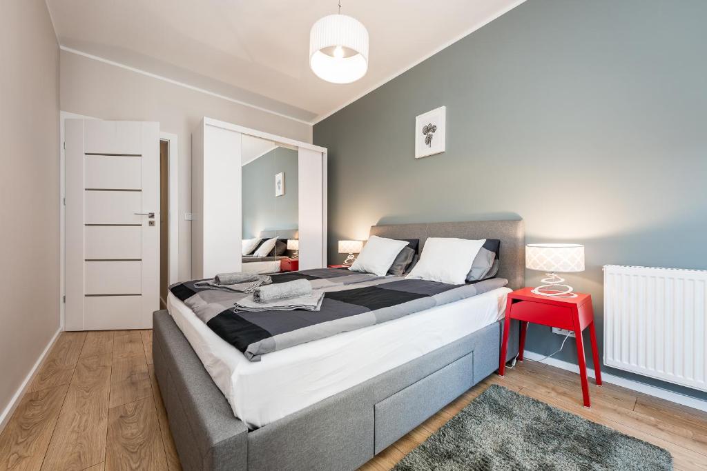 Superior Apartment with Balcony - ul.Francuska 88A/55