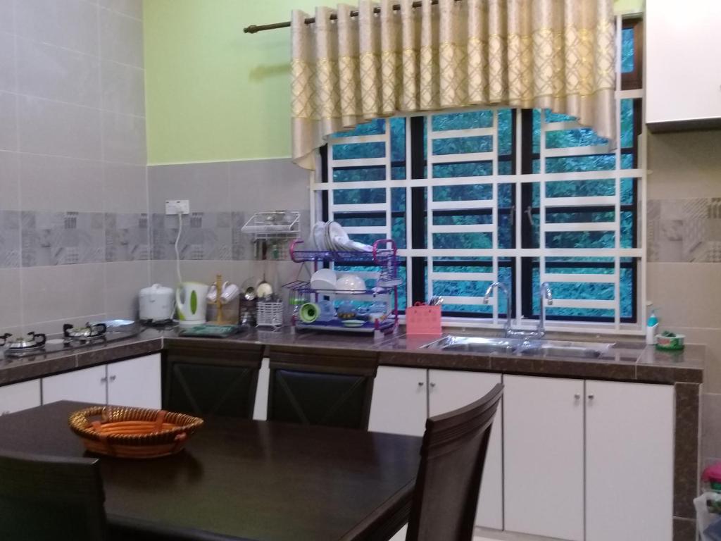 mirza homestay marang