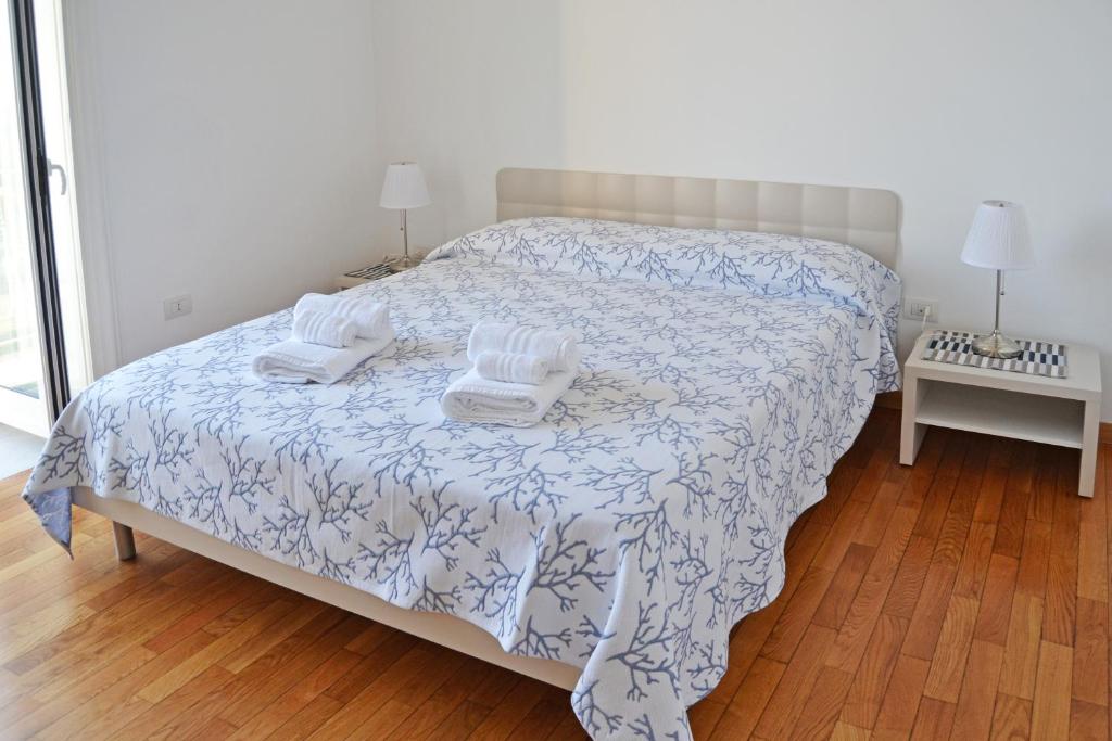 Double Room with Balcony and Sea View