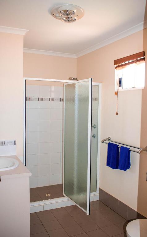 Outback Oasis Caravan Park photo