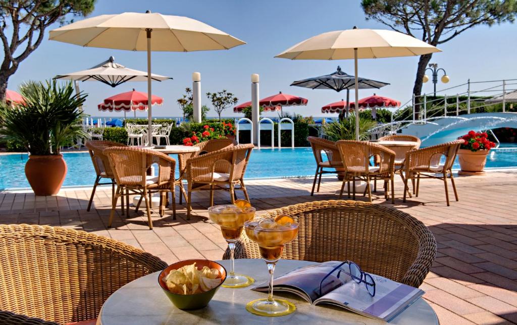 Ruhl Beach Hotel &amp; Suites — Hotel in Lido Di Jesolo