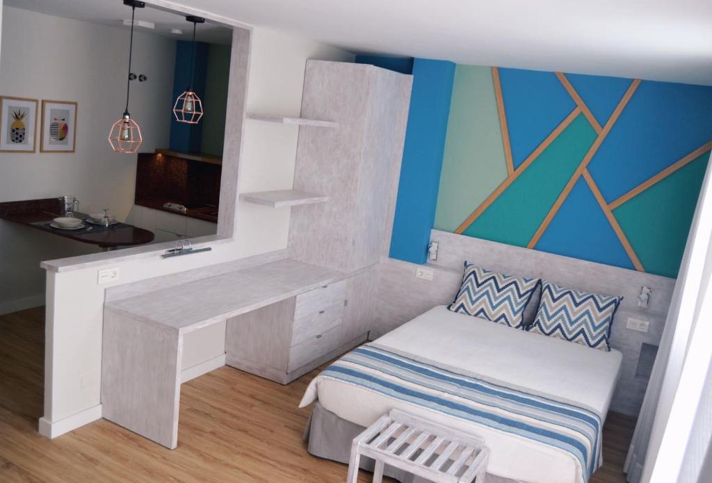 Quarto Superior com Cama de Casal ou 2 de Solteiro e Terraço