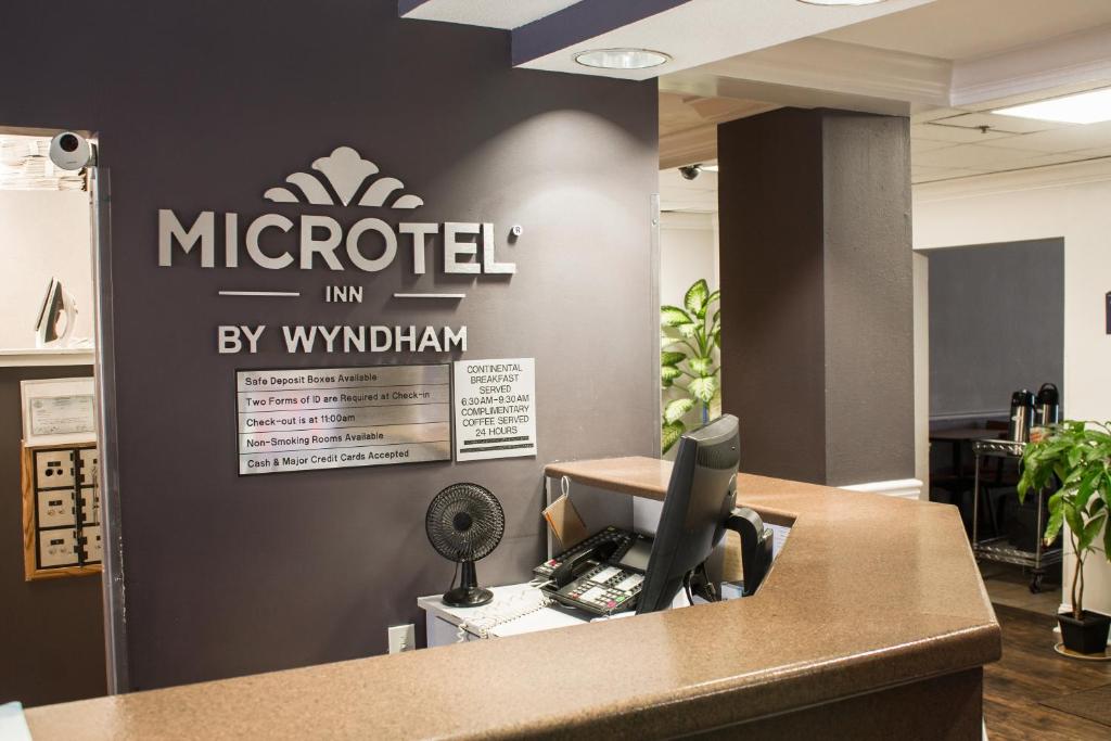 Microtel Inn & Suites by Wyndham Chattanooga/Near Hamilton P photo