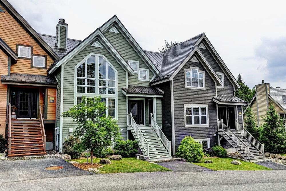 Chalet 9010 Chemin des Alpages by Les Chalets Alpins, Stoneham