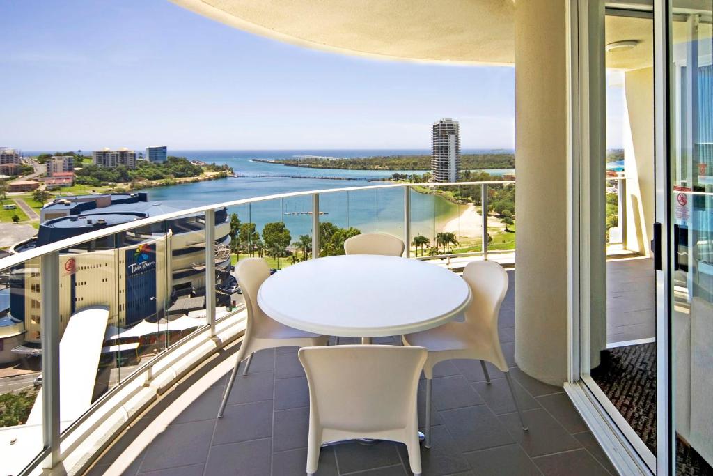 Mantra Twin Towns Coolangatta