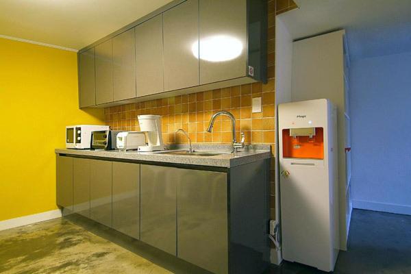 Crib 49 Guesthouse Seoul - foreigner only
