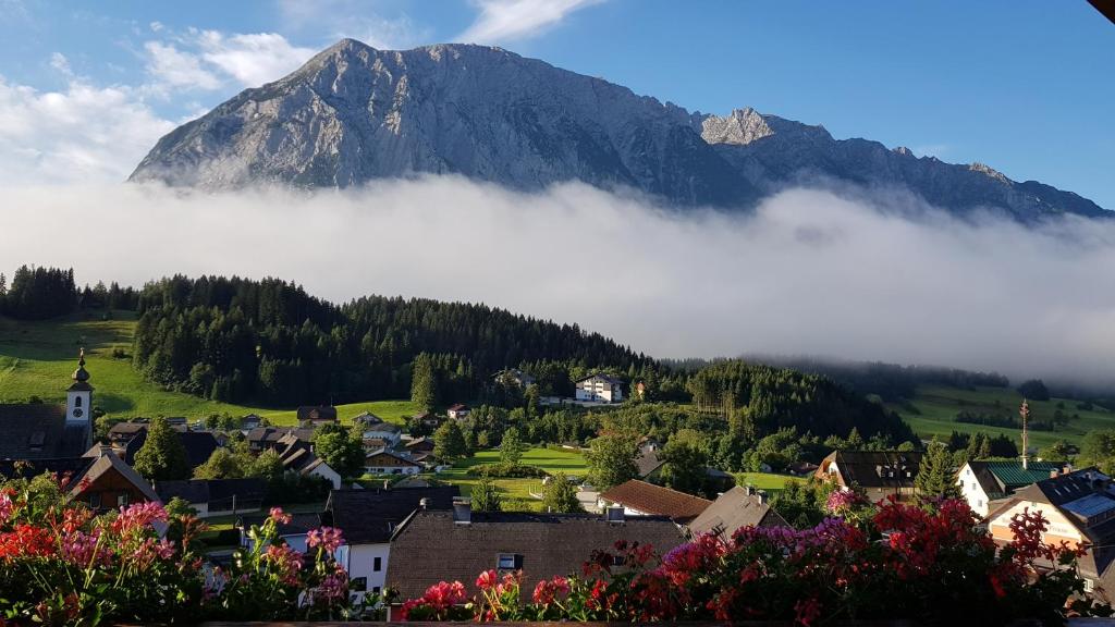 Appartements-Restaurant Schwaiger direkt beim Lift und wunderschönen Bergblick - 3