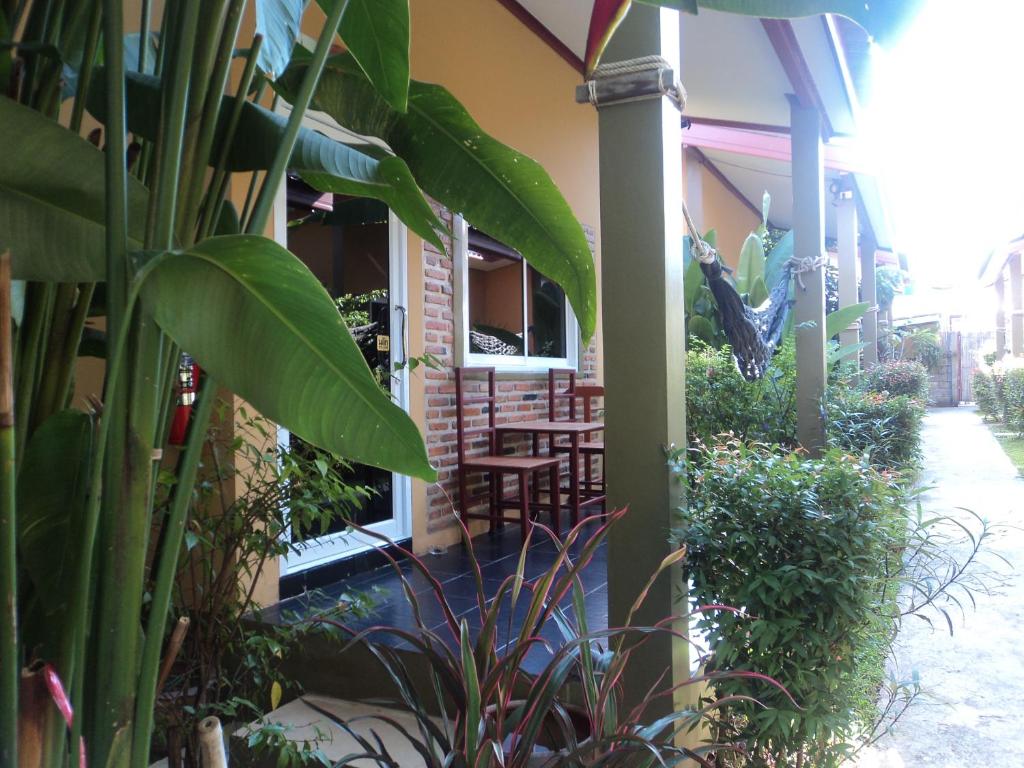Lanta Baan Nok Resort (SHA Extra Plus) photo