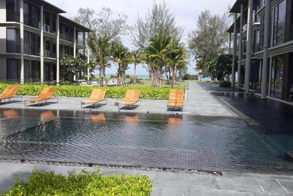 Baan Mai Khao photo