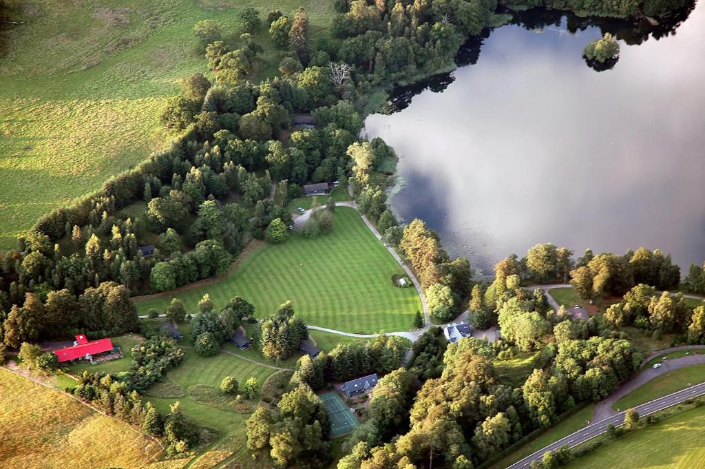 Loch Monzievaird Chalets, Crieff - pet-friendly stay