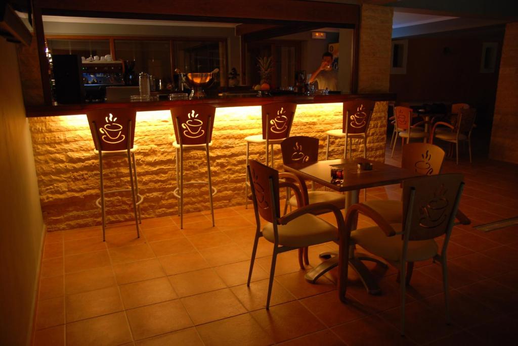 Bar/lounge