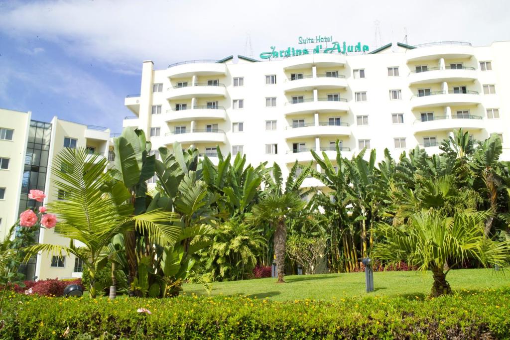 Suite Hotel Jardins Da Ajuda — Hotel building in Funchal, Madeira