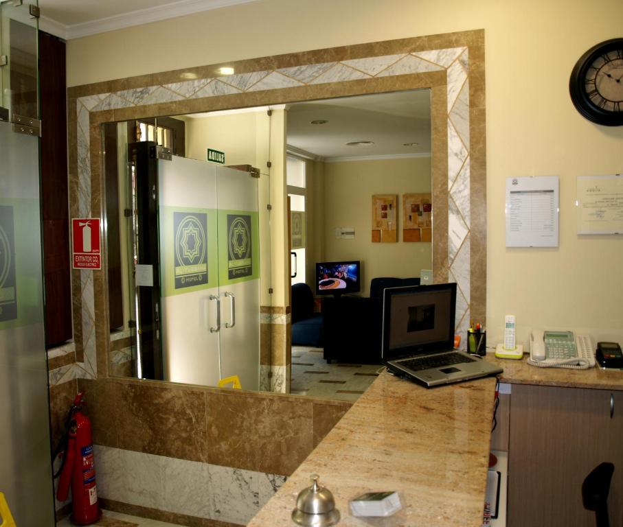 Hotel Al-Yussana photo