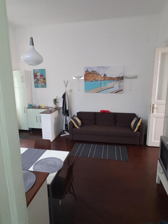 Csengery Apartment
