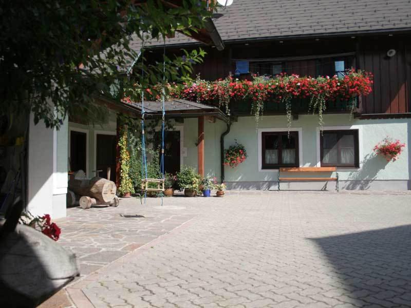 Kanzlerhof - 2