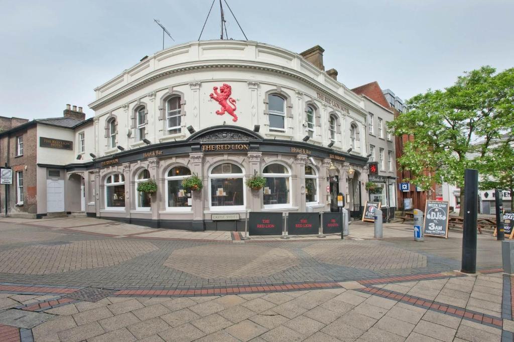 The Red Lion Hotel photo