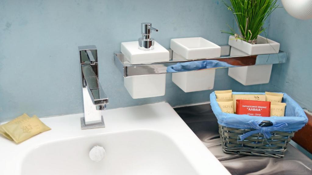 Dilofo Hotel Luxury Suites photo