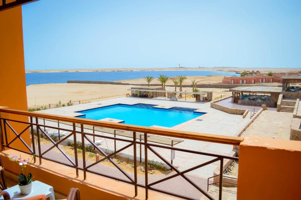 Viva Blue Resort and Diving Sharm El Naga (Adults Only) — Swimming pool in Soma Bay, Red Sea