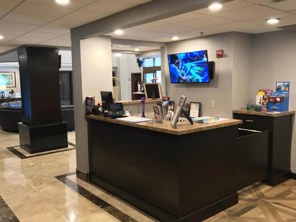 Wingate by Wyndham Convention Ctr Closest Universal Orlando photo