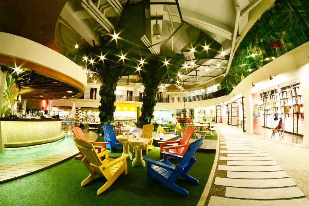 휴 호텔스 보라카이 수영장 바 프리즈마