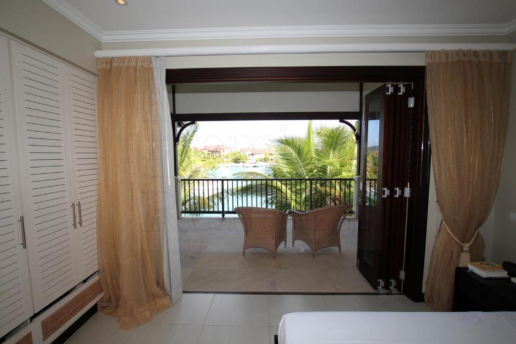 Eden Island Leisure Villas photo