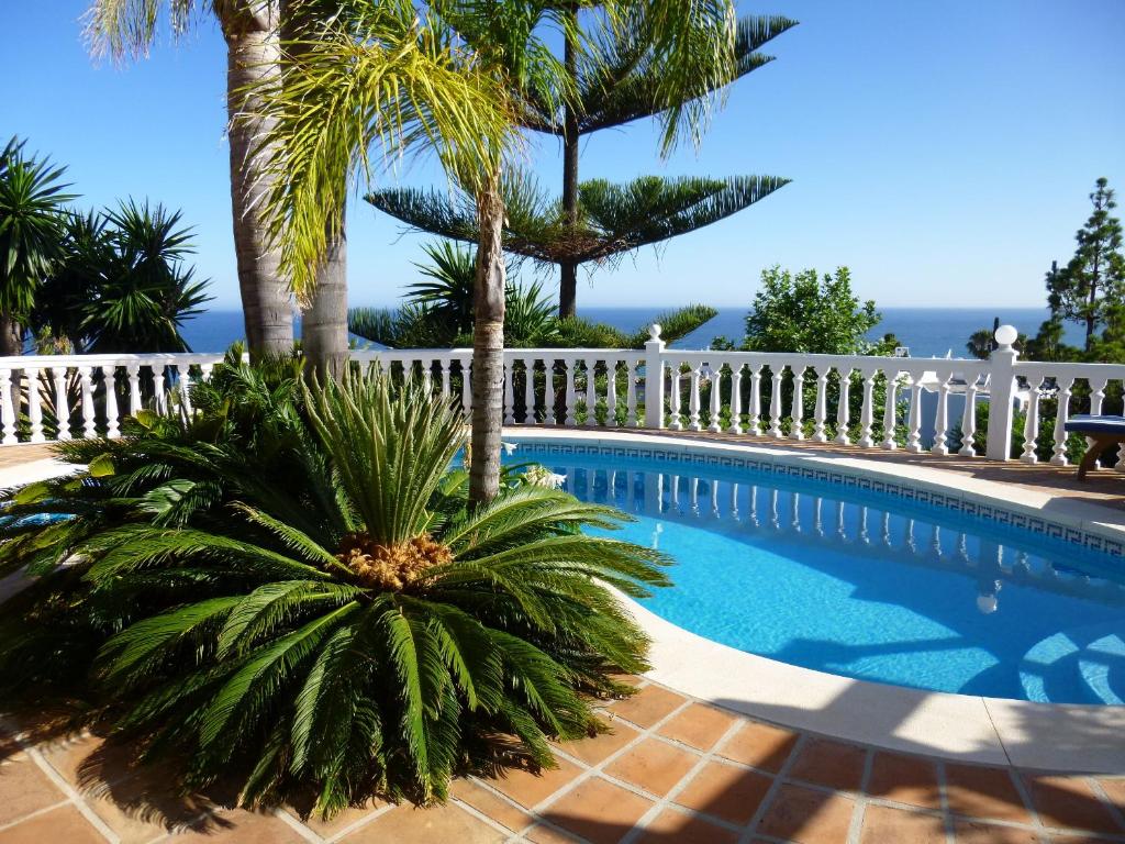 La Perla de Torrenueva — Swimming pool in Mijas, Andalusia